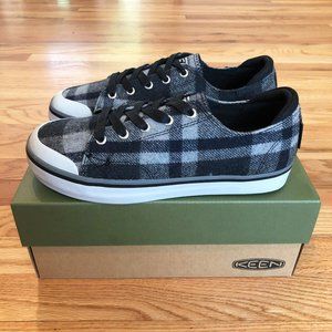 Keen Women's Black and Gray Plaid Low-Top Sneakers